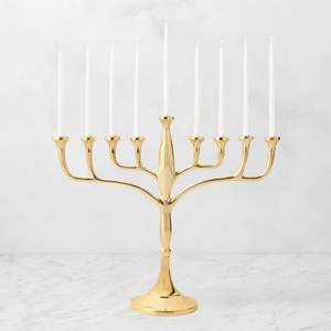 Ménorah à neuf branches en argent vintage avec un savoir-faire artisanal classique pour un style de décoration intérieure intemporel - Product Image 3