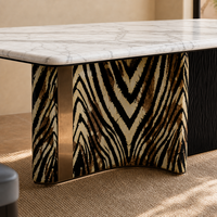 Ensemble de table à manger ronde moderne de luxe avec plateau en marbre, 8 places, base à motif zèbre avec chaises rembourrées pour hôtel, restaurant
