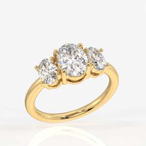 Bague à trois pierres en moissanite taille ovale, or 9 carats, élégante et stylée - Product Image 4