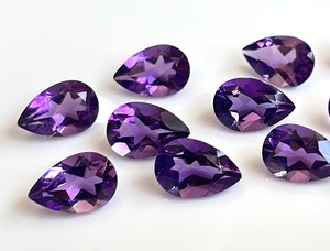 Ametista Natural Corte Pera 7x10 mm Facetada - Ametista Suelta de Alta Calidad - Product Image 4