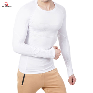 T-shirt unisexe OEM personnalisé avec logo pour homme, style golf et polo, et t-shirt graphique uni pour femme, 100 % coton, style streetwear et formel - Product Image 3