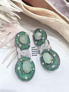 ต่างหูดีไซน์เนอร์ทรงเสน่ห์พร้อมต่างหูฟิวชั่นแบบสัมผัสเป็นประกายสำหรับผู้หญิงสาวๆสำหรับลุคตอนเย็นสำหรับงานปาร์ตี้แฟชั่น - Product Image 3