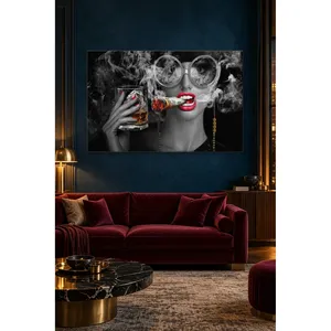Fida, femme aux lunettes, fumant un cigare en forme de billet de un dollar, impression sur toile - Product Image 3