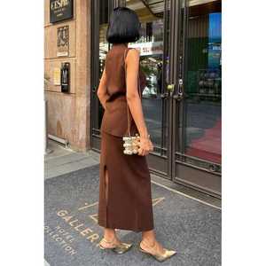 Conjunto de Blazer Midi 10230 con Detalle de Botones Dorados y Chaleco, Estilo Elegante - Product Image 6