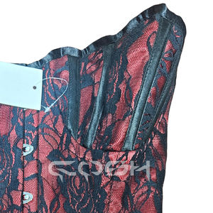 Corset bustier rouge en satin avec empiècements floraux noirs en résille, baleines en acier et bonnets en satin - Product Image 3