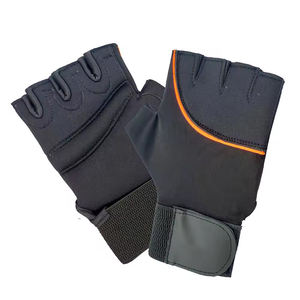 Guantes de levantamiento de pesas de neopreno de la mejor calidad, guantes de entrenamiento de gimnasio de medio dedo con logotipo personalizado para entusiastas del fitness - Product Image 3