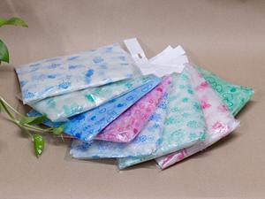 Chubasquero temporal desechable impermeable colorido PE embalaje personalizado MOQ bajo al por mayor de marca vietnamita - Product Image 3