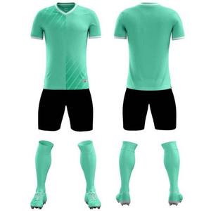 Vêtements de football en polyester respirant de haute qualité Maillots de clubs de football pour enfants Uniformes de football pour hommes et femmes - Product Image 6