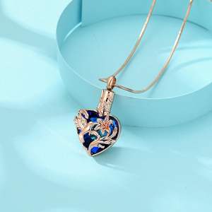 Colliers d'urne en métal avec cœur pour cendres Bijoux de crémation Pendentif en frêne pour femmes et hommes Taille unique personnalisée - Product Image 3