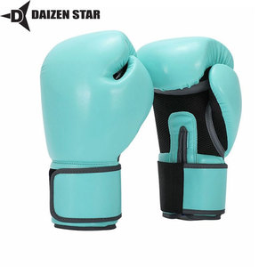 Gants de boxe en PU avec protection respirante anti-UV, évacuation de l'humidité, sangle de poignet réglable à scratch pour adultes - Product Image 4