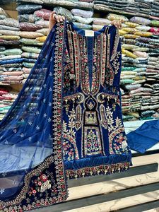 Dupatta de Chifón Bordado con Diseño Inspirado en MARIA.B, con Trabajo de Lentejuelas y Parches de Terciopelo para Salwar Kameez de Adultos - Product Image 5