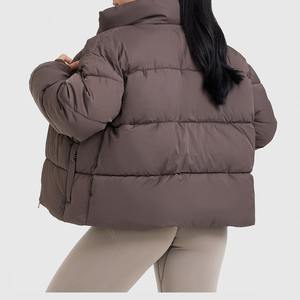 เสื้อแจ็คเก็ตพัฟเฟอร์ผู้ชายคุณภาพพรีเมียม แบบซิป ทรงโอเวอร์ไซส์ อุ่นสบายสำหรับฤดูหนาว แบบสั่งทำพิเศษ บุผ้านวม กันน้ำ คุณภาพสูง - Product Image 2