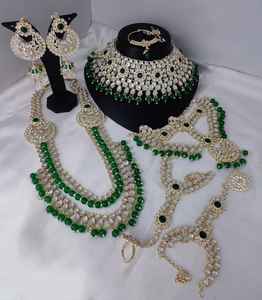 ชุดสร้อยคอแต่งงานสำหรับผู้หญิงและผู้หญิงชุดเครื่องประดับเจ้าสาวแบบดั้งเดิมและแฟนซีเพทายชุบทองและเพชรสังเคราะห์ - Product Image 1