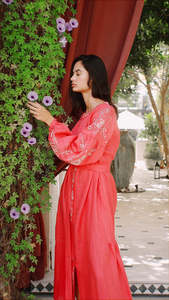 ชุดเดรสยาวสไตล์ยูเครนสำหรับผู้หญิงชุดชายหาดแขนยาวปักลายสำหรับฤดูร้อน - Product Image 3