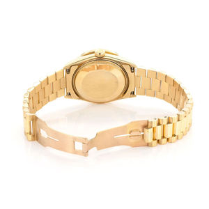 Elegante reloj de pulsera de cuarzo con esfera redonda de acero inoxidable, estilo hip hop, con incrustaciones de moissanita. - Product Image 4