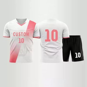 เสื้อฟุตบอลปี 2025 ทันสมัย สวมใส่สบาย คุณภาพสูง พิมพ์ลายด้วยความร้อน ระบายอากาศได้ดี น้ำหนักเบา ผลิตจากโพลีเอสเตอร์ 100% แบบสั้น - Product Image 3