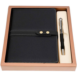 Set di Quaderni Premium LABON con Copertina Rigida <span class=keywords><strong>in</strong></span> Ecopelle Morbida con Fibbia (Nero), Portapenna e Penna - Product Image 1