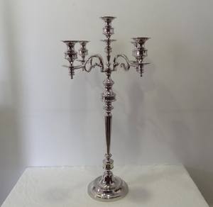 Candelabros de metal candelabros decorativos candelabro de estilo caliente 5 Lite candelabros clásicos decoración de metal precio al por mayor barato - Product Image 4