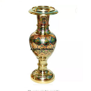 Florero de Metal con estilo contemporáneo Diseño de hoja versátil para el hogar Oficina Florero de mesa decorativo - Product Image 6