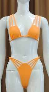 Ensemble de bikini de haute qualité pour femmes Ensemble de design unique pour nageuses avec logo personnalisé - Product Image 3