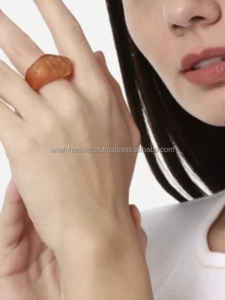 แหวนเรซินแฟชั่นสำหรับผู้หญิงทำมือสีสันสวยงามงานทำมือปรับแต่งได้ - Product Image 2