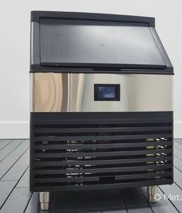 Máquina de Hielo Comercial de 1 Tonelada (1000 kg) con Enfriamiento por Aire y Agua, para Cafeterías, Bares y Clubes, 220v 380v, Produce Hielo en Cubos - Product Image 3