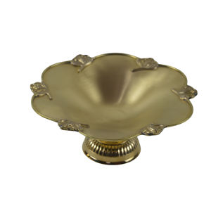 Bols tendance à finition dorée Bol à fruits et à fruits secs entièrement en laiton Plat de service en forme de fleur pour servir et décorer - Product Image 2
