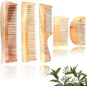 2025 Peigne à cheveux Eco tendance Peigne à dents larges en bois de Neem Peigne à base de plantes pour la force des cheveux, les pellicules, la chute des cheveux fait à la main en Inde - Product Image 2
