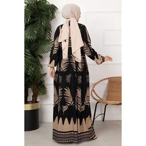 Vestido hijab de viscosa de ajuste cómodo medio abotonado negro - Product Image 5