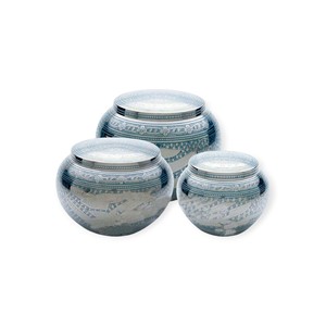 Antique Patterned Keepsake Urn Trio with Intricate <b>Engraving</b> for Classic Memorial Display - Product Image 4