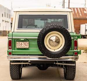 Bronco Clásico Usado de 1973, Gasolina, Manual, 180 km/h, Origen Estadounidense, 2500 kg de Peso Bruto Vehicular, en Venta - Product Image 6