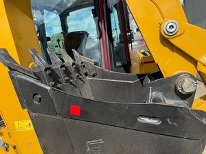 รถตักล้อยาง CAT 424 รุ่นใหม่ ปี 2025 สำหรับขาย - Product Image 5