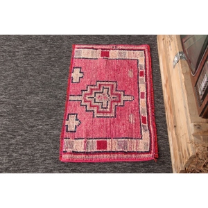 Petit tapis turc de 2,7 x 1,6 pieds, tapis géométrique rose vintage - Product Image 5