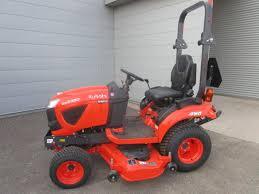 Tractor BX2680 4WD 2025 con Ruedas, Caja de Cambios Automática, Motor de 25HP y Bomba, Larga Vida Útil para Industrias Agrícolas - Product Image 3