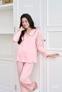 Ensemble de maternité minimaliste en soie perlée respirante, tissu doux et confortable pour les femmes enceintes - B490 - Product Image 2