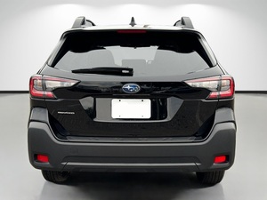 Outback 2025 Usado, Premium, Tracción en las Cuatro Ruedas, Motor de Gasolina de 2.5L, Transmisión Automática, en Venta - Product Image 2