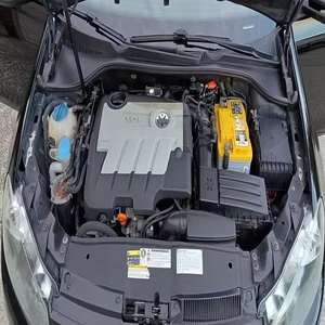 EXTREMADAMENTE LIMPIO, VOLKSWAGEN GOLF TDI 2013, VOLANTE A LA IZQUIERDA, ASIENTOS DE CUERO, CÁMARA TRASERA, LISTO PARA ENVIAR - Product Image 2