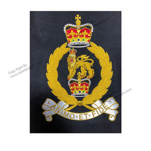 Vente en gros d'insignes brodés taille personnalisée de haute qualité uniformes en feutre de tissu naturel insignes en feutre de tissu à vendre - Product Image 5