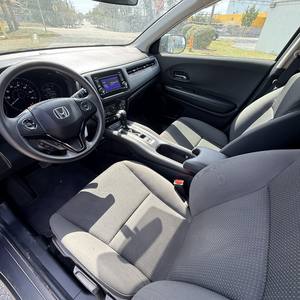 TOP SELLING 2021 Ho-n-da H-R-V LX Transmission automatique 4 cylindres Sièges en cuir - Product Image 5