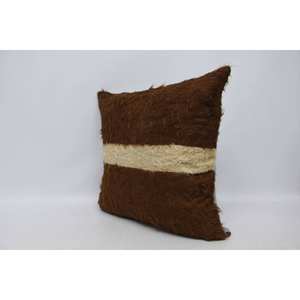 Tapis rustique en laine Kilim à motifs vintage de 28x28 pouces, tissé à la main en marron - Product Image 4