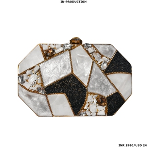 Bolso de mano de latón de diseñador sofisticado, pieza hecha a mano para bodas y celebraciones festivas - Product Image 5