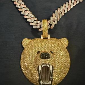 จี้เงินแท้ 925 ชุบทอง 14k ประดับเพชรโมอิสซาไนต์ VVS รับรองโดย IGI ดีไซน์การ์ตูนแบบชุดแชนแนล เหมาะสำหรับทั้งชายและหญิง สไตล์ฮิปฮอป งานสั่งทำพิเศษ - Product Image 4