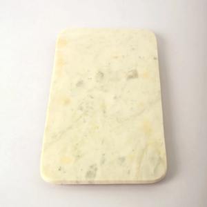 Tabla de cortar de mármol Crema para cortar en la cocina Bandeja de servicio elegante Diseño minimalista Perfecto para cocinar Hornear y regalar - Product Image 6