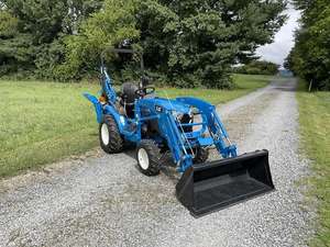 Nuevo diseño 30hp EPA cortacésped 4x4 Tractor pequeño con cargador frontal retroexcavadora tractores camiones agricultura Mini tractor agrícola - Product Image 6