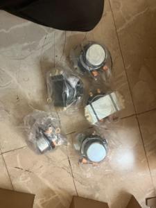 Relé de batería resistente diseñado con precisión de 24V, pieza de maquinaria de construcción para excavadoras PC200 PC60 PC400 PC60 PC400 - Product Image 2