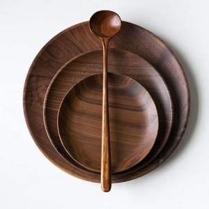 Assiette en bois de haute qualité pour la maison et les fêtes, assiette en bois à la main polie brillante pour les aliments et les fruits. - Product Image 2