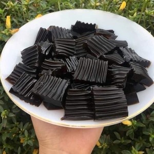 Poudre de gelée d'herbe sans sucre professionnelle 25 kg, sac gris noir, qualité uniforme, service alimentaire, produits finis excellents et cohérents - Product Image 1