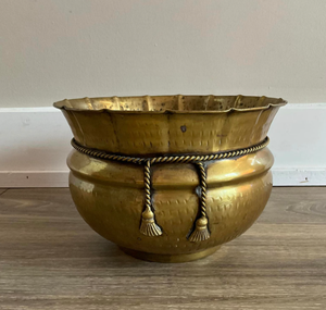 Hot Sale Brass color Classic Design <b>Round</b> Shape Shiny brass Polish Planters for Home <b>Garden</b> Decorative Planters in Lowest Price - Product Image 1