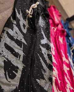 ชุดวอร์มสองชิ้นงานตามสั่งพิมพ์ลายและพลอยเทียม - Product Image 3