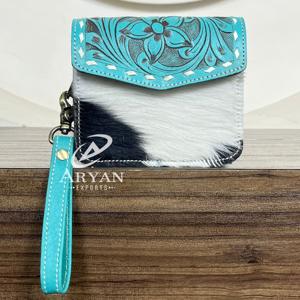 Monedero Pequeño de Cuero Personalizado con Diseño Floral 2025, Hecho a Mano, con Correa para la Muñeca, Piel de Vaca con Pelo, Monedero Mini de Cuero Genuino - Product Image 1